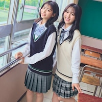 左)グレー系／158cm・J-M、右)ブラック系／160cm・J-M