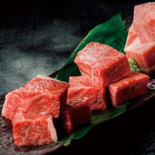 【お歳暮・おとりよせ】 A5ランク 総称山形牛 希少部位 サイコロステーキ 【ご注文は1月25日まで】