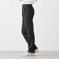 モデル身長166cm／M・股下68cm ※写真は撮影用のため股下＋6cmになります。