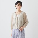 ベージュ