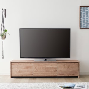 ヴィンテージ調のシートでデザイン性にもこだわったテレビ台引出し3杯の大容量収納スペース完備しました引出しには奥の収納物も取り出しやすいフルスライドレール仕様収納部上部にはAV機器も収納できるよう取り外