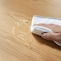 天板はお手入れのしやすいウレタン樹脂塗装　※こぼれた際は早めに拭き取りをしてください。