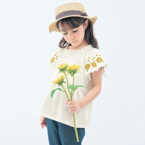 オフホワイト／モデル身長110cm・サイズ110