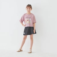 ペールピンク／モデル身長127cm・130サイズ着用