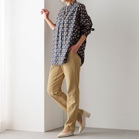 モデル身長167cm／M ※写真は撮影用のため股下+6cmになります。