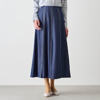 モデル身長173cm／M ※写真は撮影用のため股下+7cmになります。