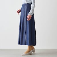 モデル身長173cm／M ※写真は撮影用のため股下+7cmになります。
