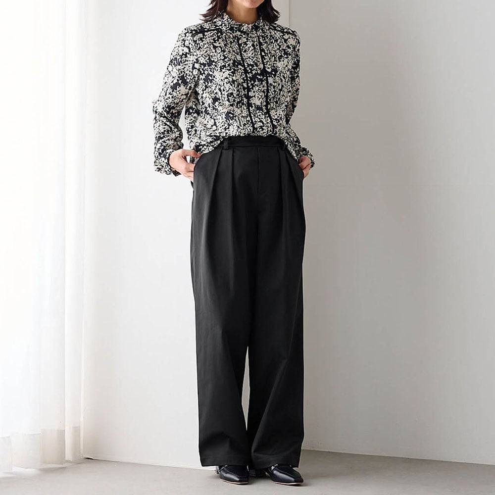 モデル身長167cm／M ※写真は撮影用のため股下+7cmになります。
