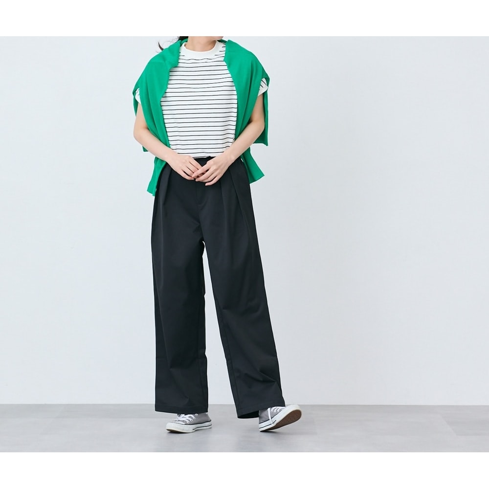 モデル身長170cm／M ※写真は撮影用のため股下+7cmになります。
