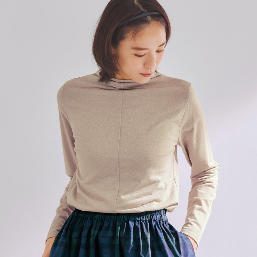 【花笑むとき/hana emu toki】ラメハイネックカットソー