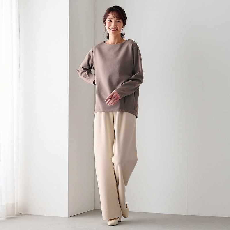 モデル身長173cm／M ※写真は撮影用のため股下+8cmになります。