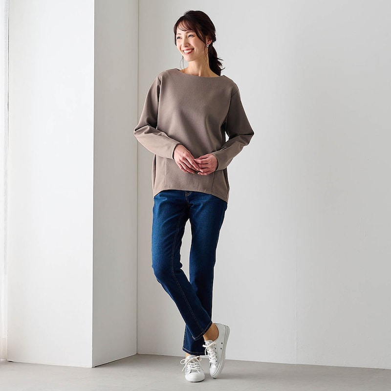 モデル身長173cm／M ※写真は撮影用のため股下+8cmになります。