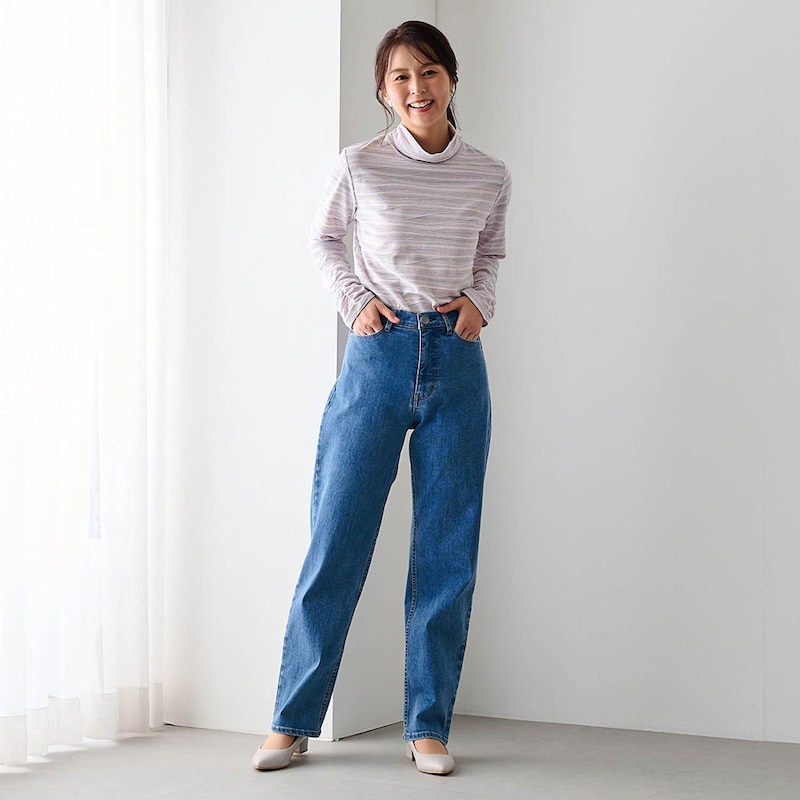 モデル身長167cm／M ※写真は撮影用のため股下+6cmになります。