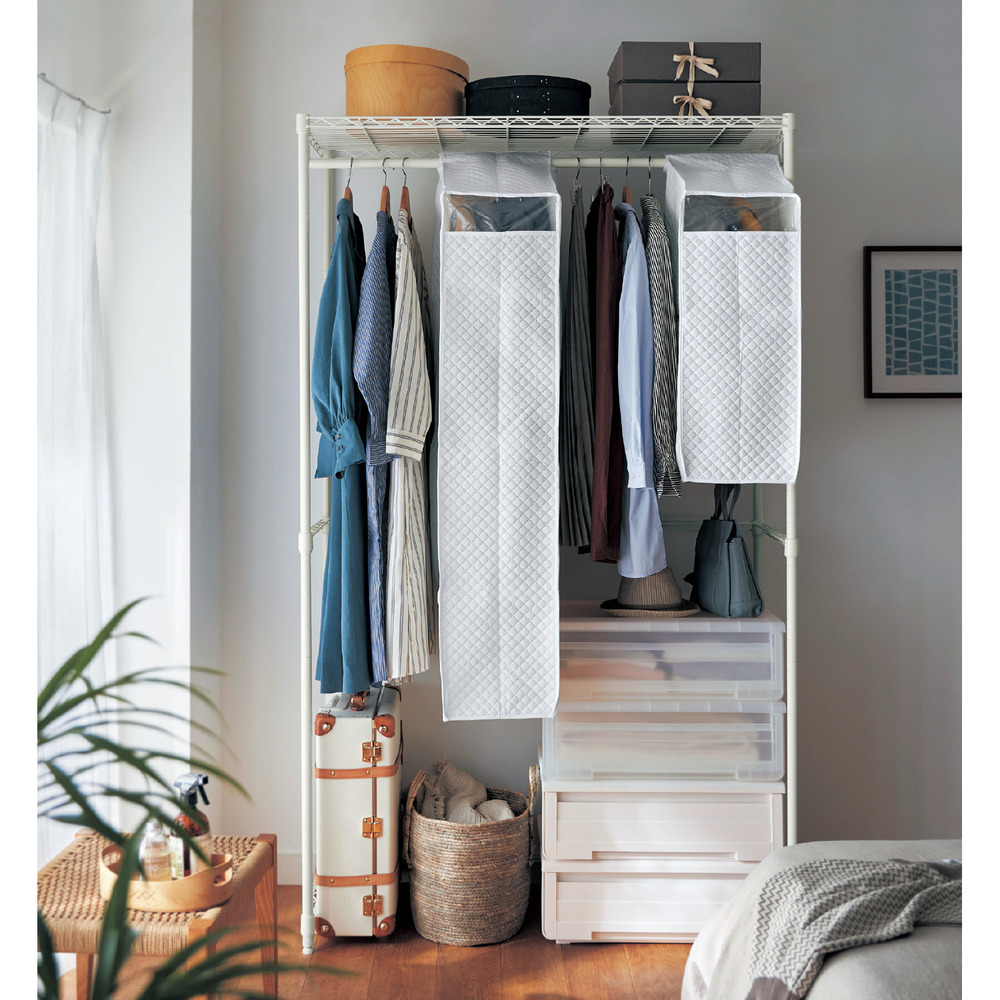 【ベルメゾン】天井高さを有効活用できるハンガーラック