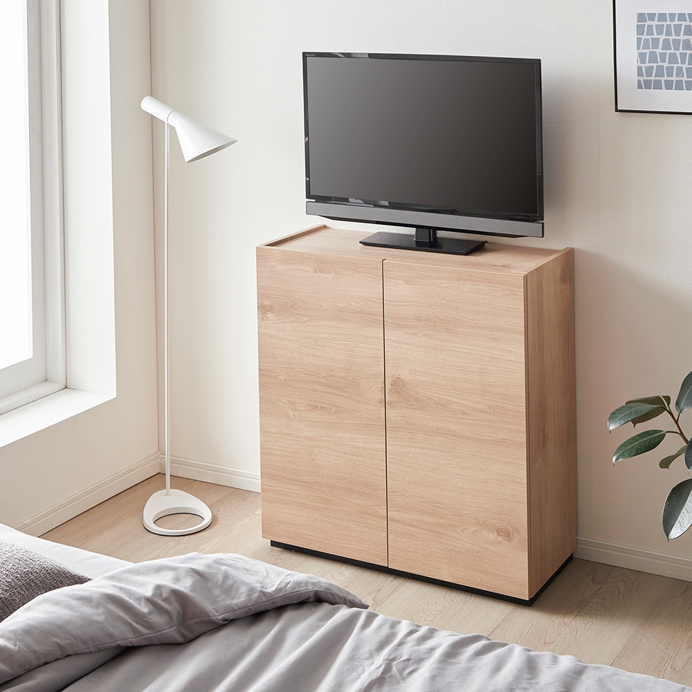 幅80cm：寝室のテレビ台と収納を兼ねる使い方も
