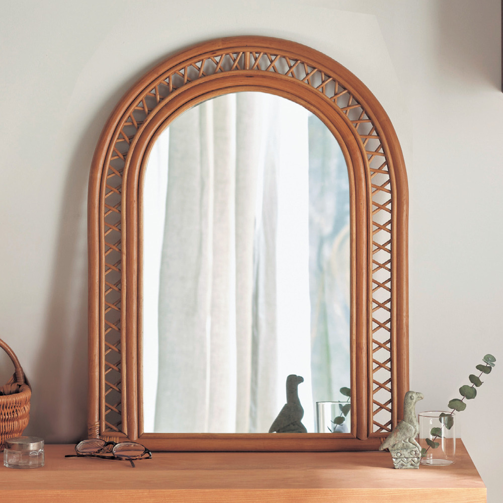【ベルメゾン】ラタンフレームのアーチ型ミラー