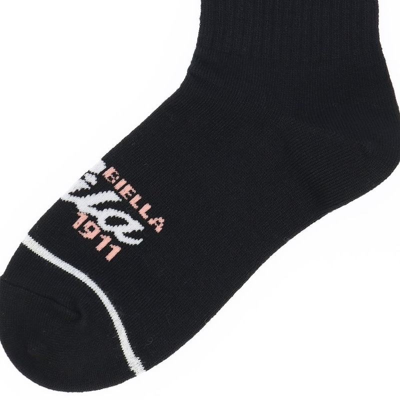 ブラック系（ピンクライン）