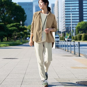 三寒四温が続く季節のウォーキングにぴったりな薄手のアウター