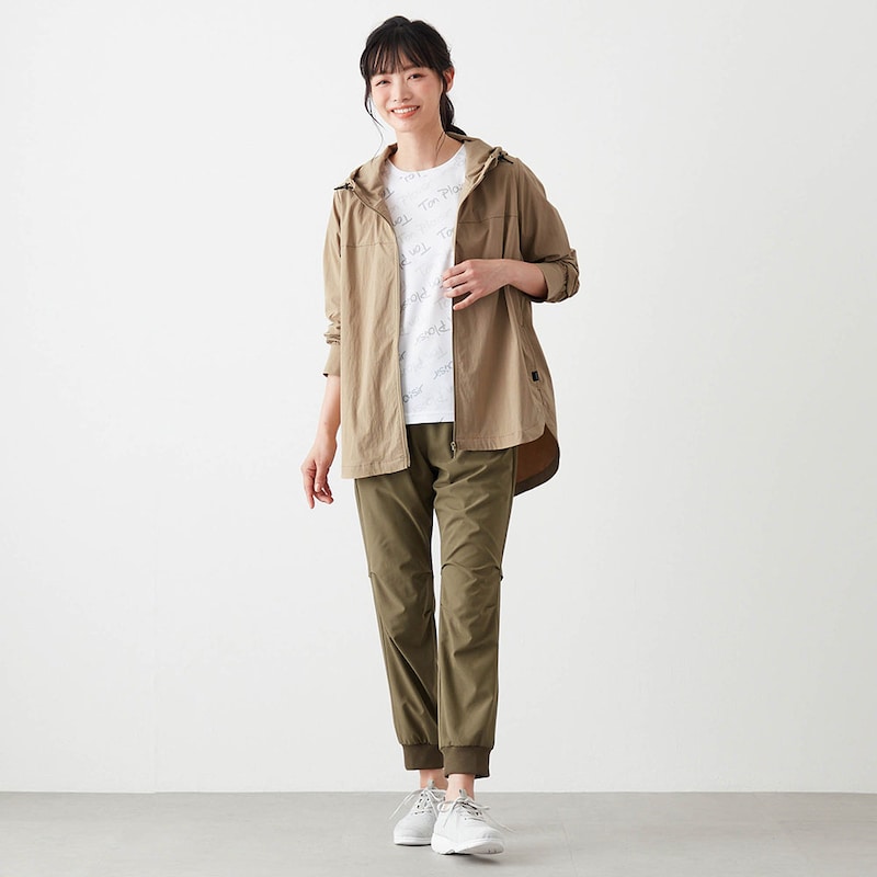モデル身長164cm・Mサイズ着用