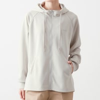 モデル身長168cm／M