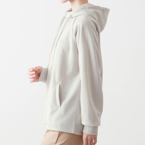 モデル身長168cm／M