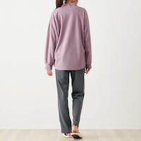 モデル身長167cm・Mサイズ着用