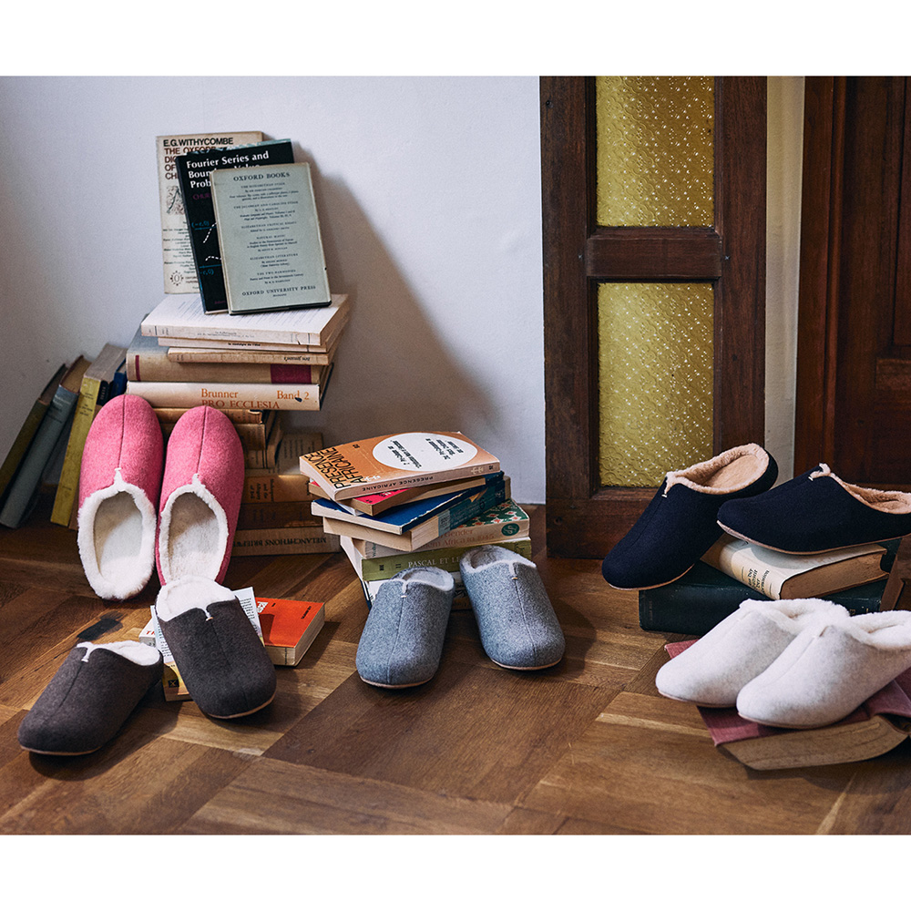 【ベルメゾン】歩くを考えたスリッパ「room's Sheep」