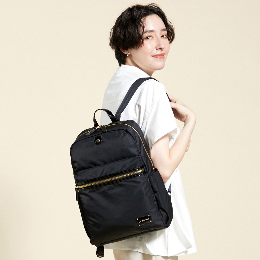 【ラ バガジェリー/LA BAGAGERIE】11ポケットナイロンリュック【軽量】【はっ水加工】