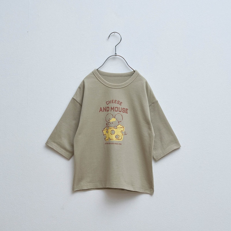 カーキベージュ ※こちらの画像が最も近いお色味です。(26年春新色)