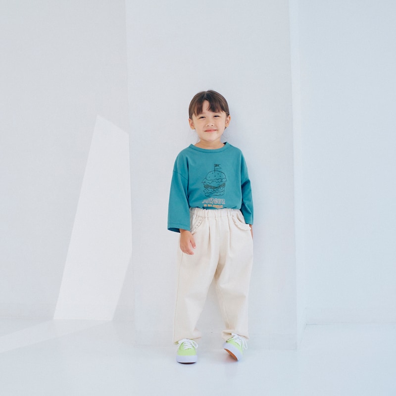 モデル身長105cm、110サイズ着用