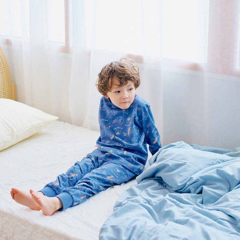 モデル身長106cm、110サイズ着用