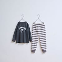 グレーボーダー（アーチロゴ）※こちらの画像が最も近いお色味です。