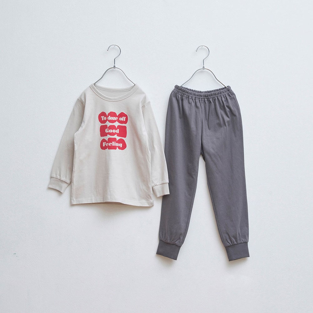 チャコール（ｔｏ ｄｏｚｅロゴ） ※こちらの画像が最も近いお色味です。(26年春新色)