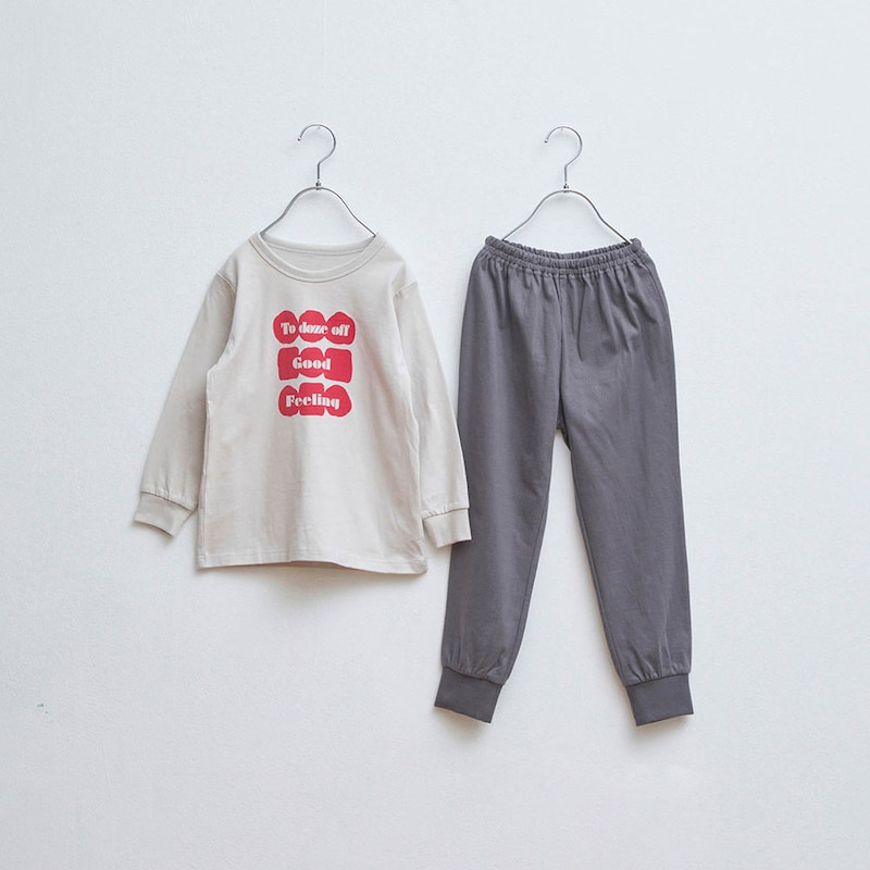 チャコール（ｔｏ ｄｏｚｅロゴ） ※こちらの画像が最も近いお色味です。(26年春新色)