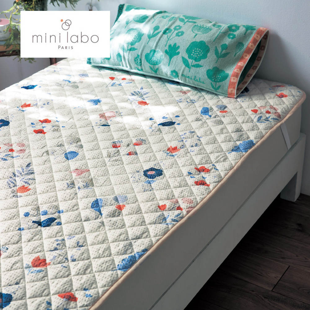 【ミニラボ/mini labo】さらっとした肌ざわりのリップル加工の敷きパッド/植物標本 「ミニラボ」