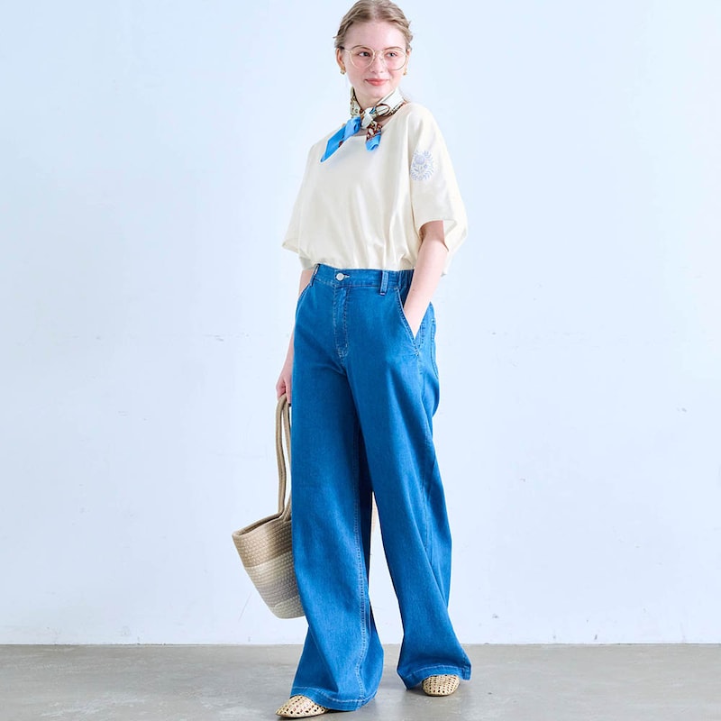 モデル身長167cm/Ｍ～L　ひまわり着用