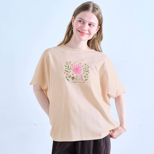 【新柄登場】二の腕カバーで細見えが叶う ドルマンスリーブのプリントTシャツ 「ミニラボ」