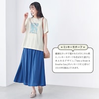 モデル身長165cm／M　ミッキーモチーフ（ホワイト）着用