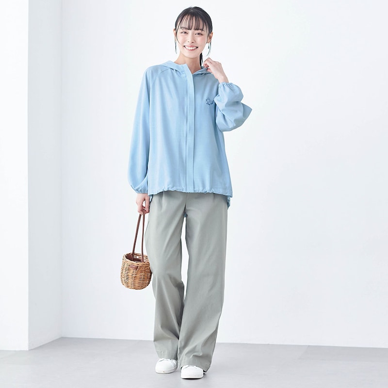 モデル身長165cm／M　ライトブルー（ミッキーマウス）着用