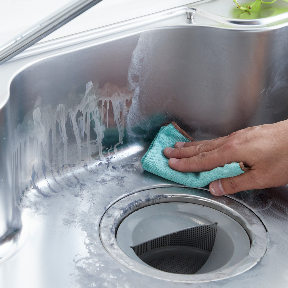 【カリスマ清掃員新津春子監修】 水まわりのツヤと輝き復活洗浄剤 【カリスマ清掃員新津春子監修】 水まわりのツヤと輝き復活洗浄剤