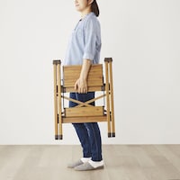 アルミ製なので軽く持ち運び簡単