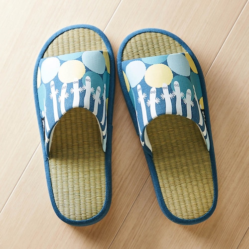 夏の足元に、さらっと爽やかな癒しを。天然い草 ふっくらウレタン入りスリッパ 「ムーミン」