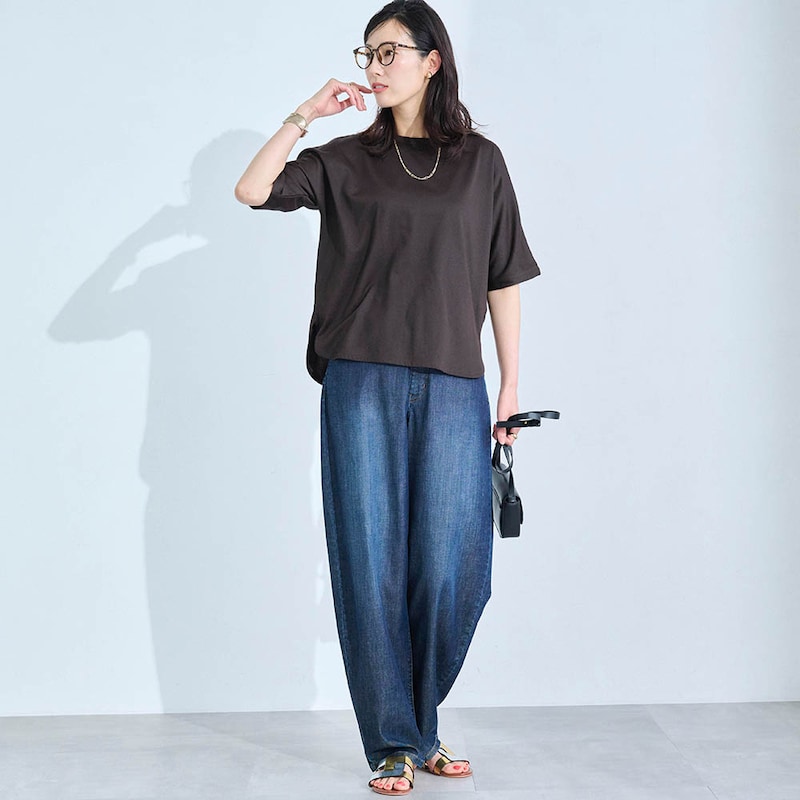 モデル身長173cm／64-91・股下68cm ※写真は撮影用のため股下+6cmになります。