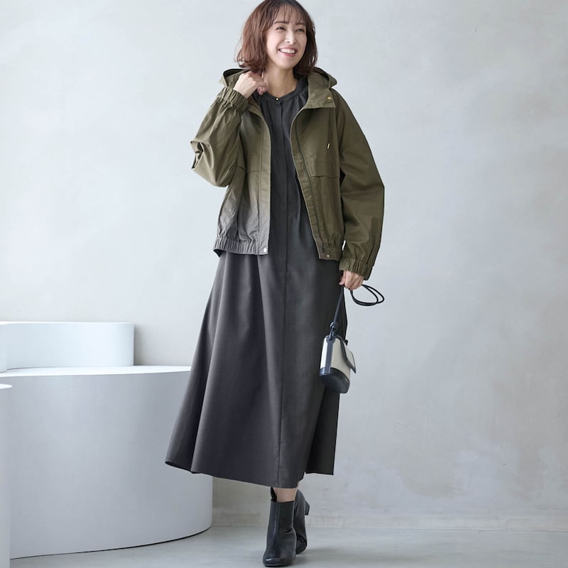 モデル身長169cm／M ※写真は撮影用のため着丈+9cmになります。