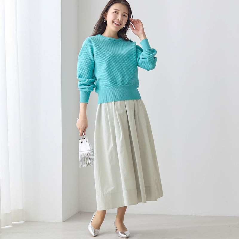 モデル身長170cm／M ※写真は撮影用のため総丈+８cmになります。