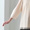 袖に程よいボリュームを持たせてくれるランタンスリーブ