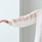 全体的にシアー感があるので、長め丈でも軽やかな印象