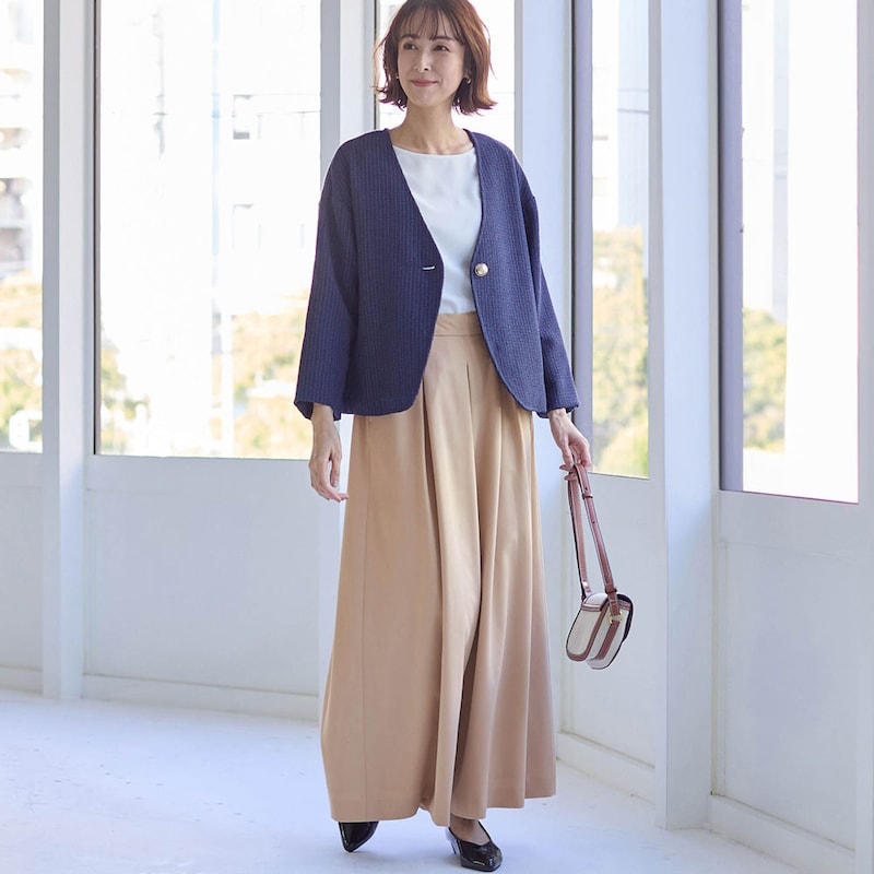 モデル身長169cm／M ※写真は撮影用のため股下+６cmになります。