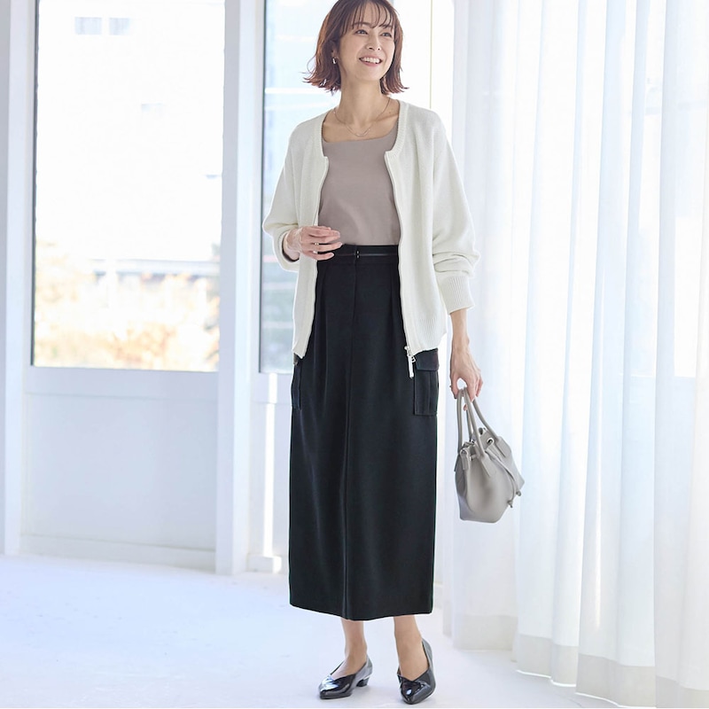 モデル身長169cm／M ※写真は撮影用のため総丈+８cmになります。
