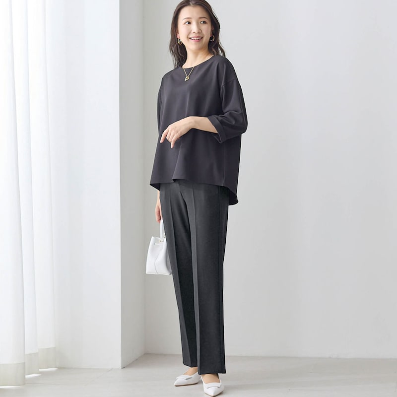 モデル身長170cm／M ※写真は撮影用のため股下+6cmになります。